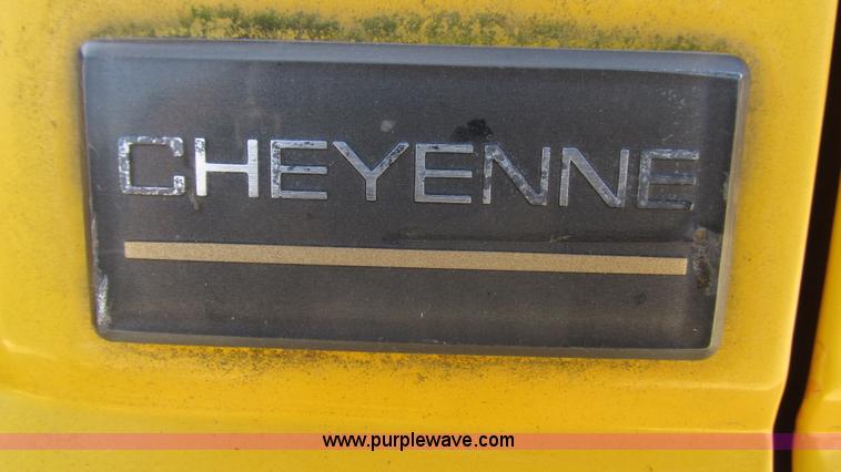 image for item I3087 1990 Chevrolet Cheyenne 2500 pickup truck