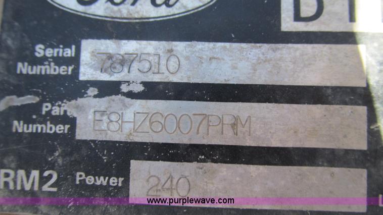 image for item I3089 1987 Ford LT8000 mixer truck