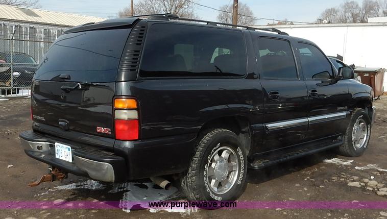 image for item I5053 2005 GMC Yukon 1500 XL SUV