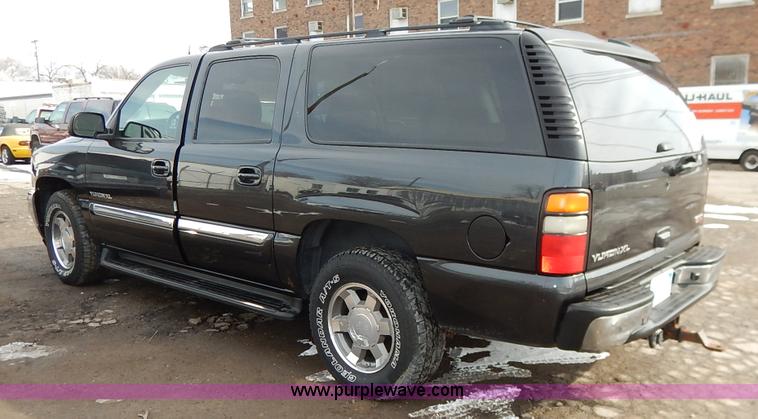 image for item I5053 2005 GMC Yukon 1500 XL SUV