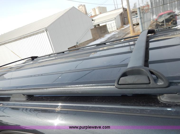 image for item I5053 2005 GMC Yukon 1500 XL SUV