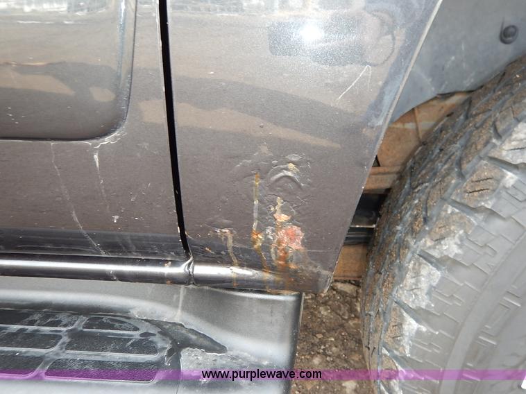 image for item I5053 2005 GMC Yukon 1500 XL SUV