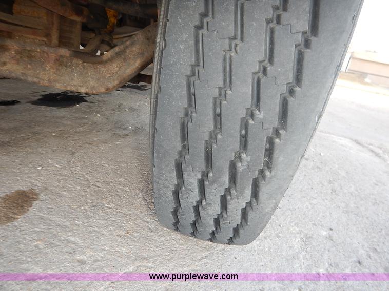 image for item I5068 2004 International 3800 Blue Bird school bus