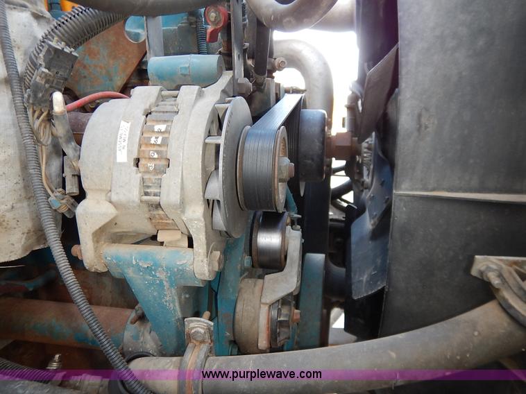 image for item I5068 2004 International 3800 Blue Bird school bus