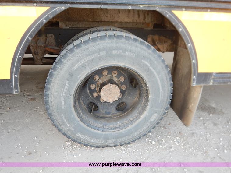 image for item I5068 2004 International 3800 Blue Bird school bus