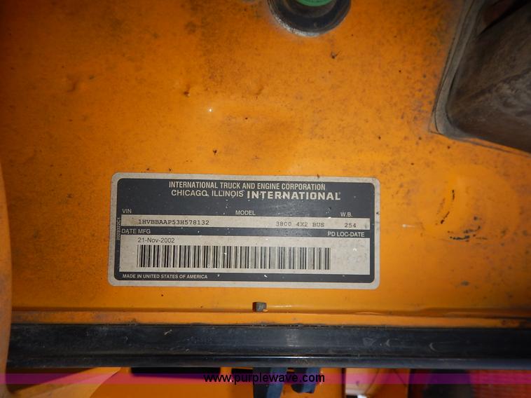 image for item I5068 2004 International 3800 Blue Bird school bus