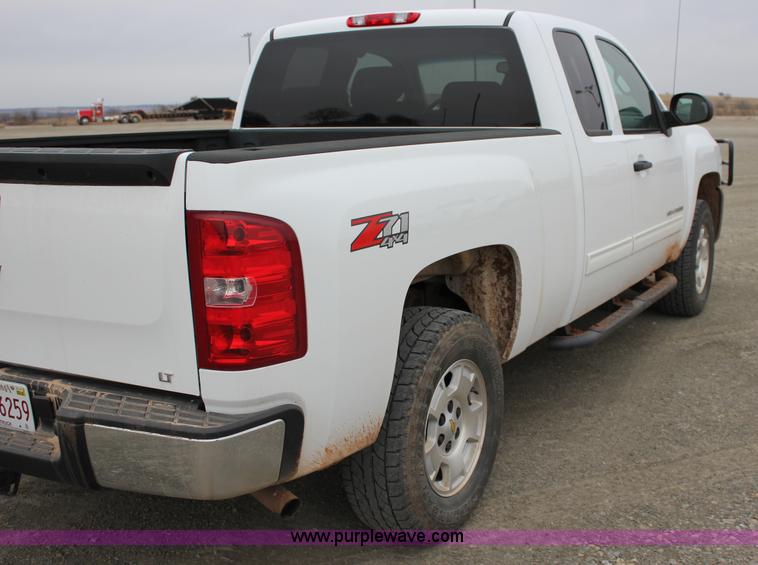 image for item J2286 2012 Chevrolet Silverado 1500 LT Z71 Ext. Cab pickup truck