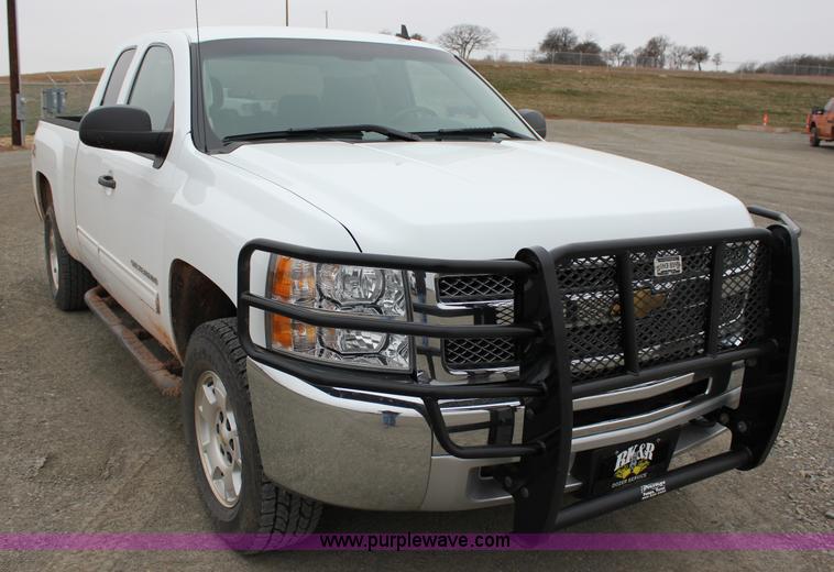 image for item J2286 2012 Chevrolet Silverado 1500 LT Z71 Ext. Cab pickup truck