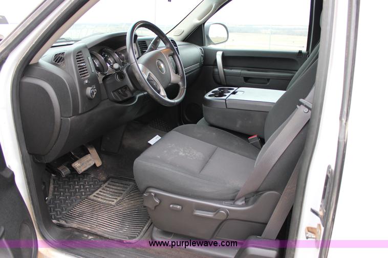 image for item J2286 2012 Chevrolet Silverado 1500 LT Z71 Ext. Cab pickup truck