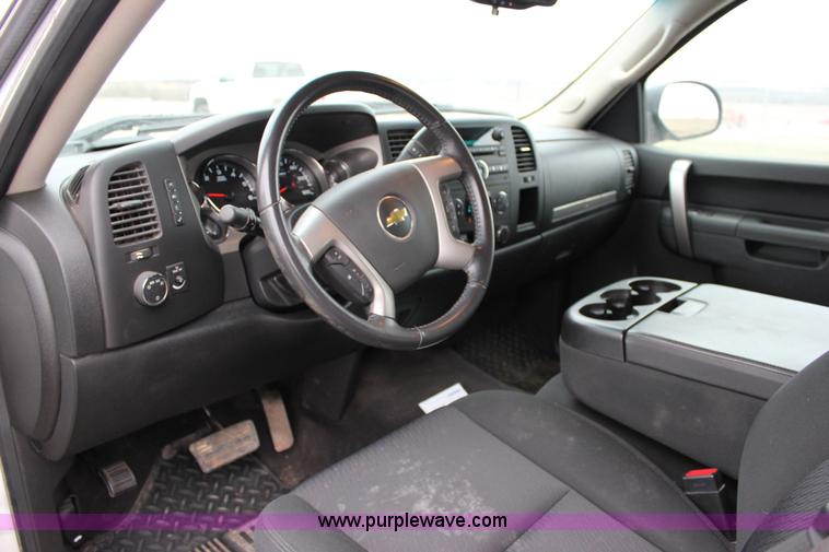 image for item J2286 2012 Chevrolet Silverado 1500 LT Z71 Ext. Cab pickup truck