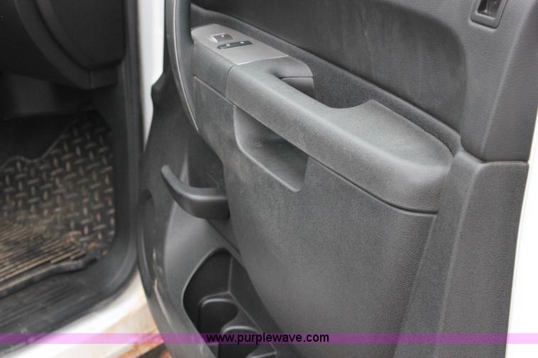 image for item J2286 2012 Chevrolet Silverado 1500 LT Z71 Ext. Cab pickup truck