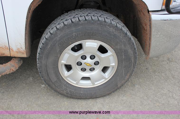 image for item J2286 2012 Chevrolet Silverado 1500 LT Z71 Ext. Cab pickup truck