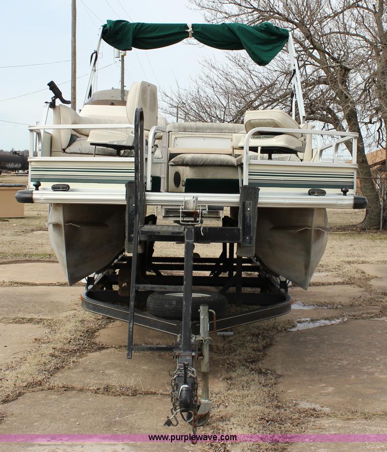 image for item J2291 2000 Voyager VS21 pontoon boat