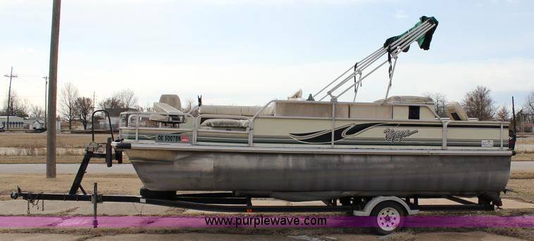 image for item J2291 2000 Voyager VS21 pontoon boat