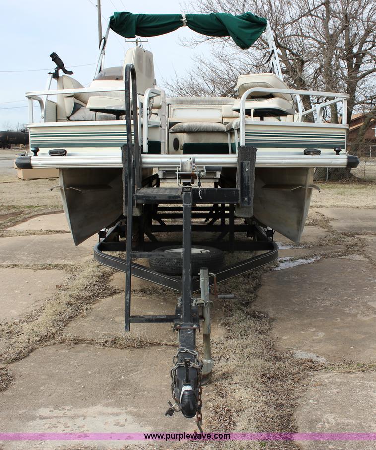 image for item J2291 2000 Voyager VS21 pontoon boat
