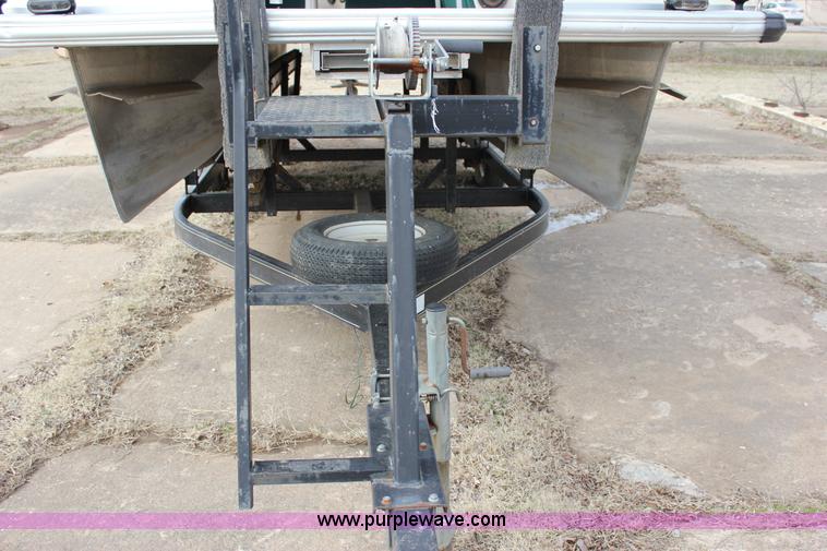 image for item J2291 2000 Voyager VS21 pontoon boat