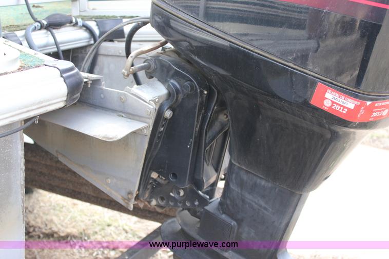 image for item J2291 2000 Voyager VS21 pontoon boat