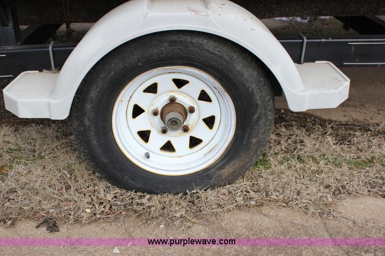 image for item J2291 2000 Voyager VS21 pontoon boat