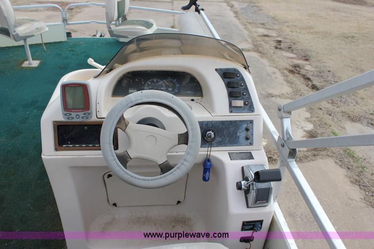 image for item J2291 2000 Voyager VS21 pontoon boat