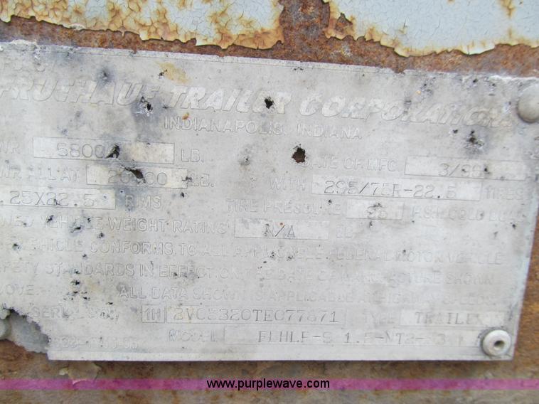 image for item J3271 1996 Fruehauf dry van trailer