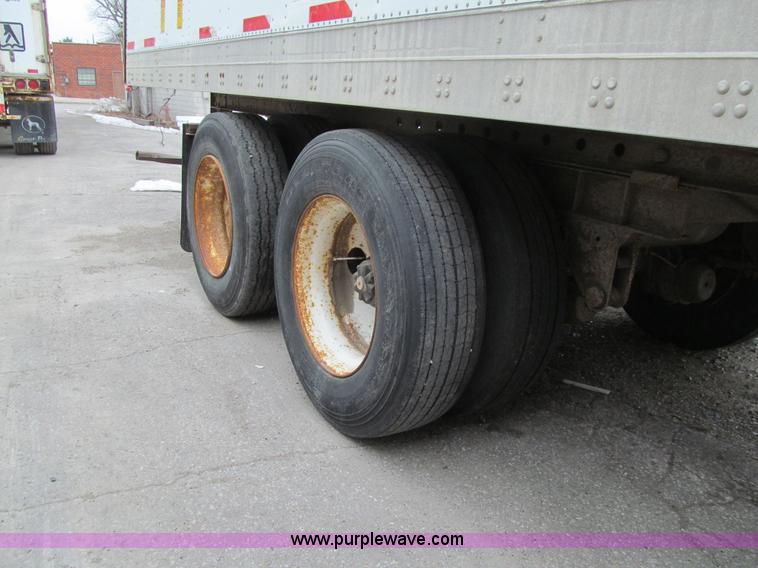 image for item J3271 1996 Fruehauf dry van trailer