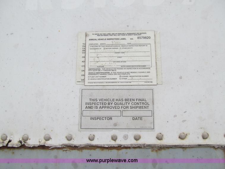 image for item J3275 1995 Fruehauf dry van trailer