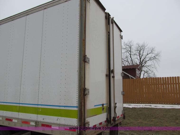 image for item J3275 1995 Fruehauf dry van trailer