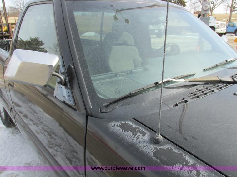 image for item K2044 1994 Chevrolet S10 pickup truck