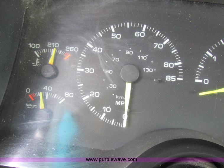 image for item K2044 1994 Chevrolet S10 pickup truck