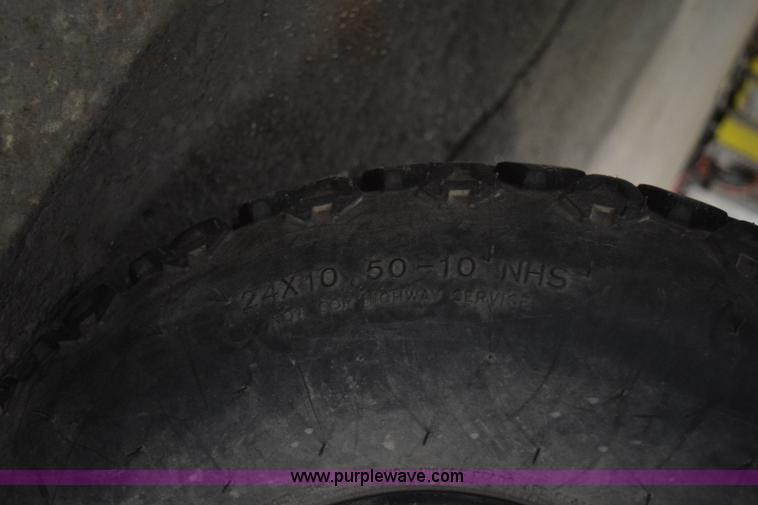 image for item K2301 2007 Kawasaki Mule 610 utility vehicle