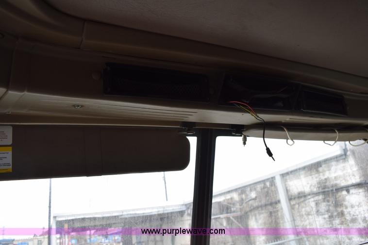 image for item K2311 2006 International 9200i semi truck