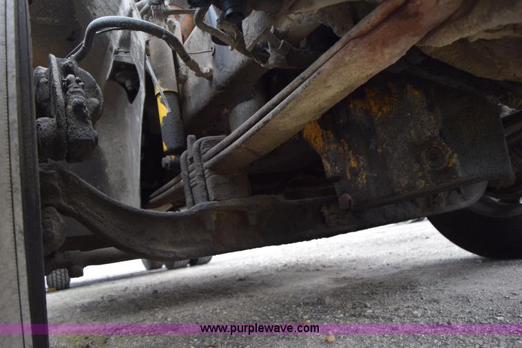 image for item K2311 2006 International 9200i semi truck