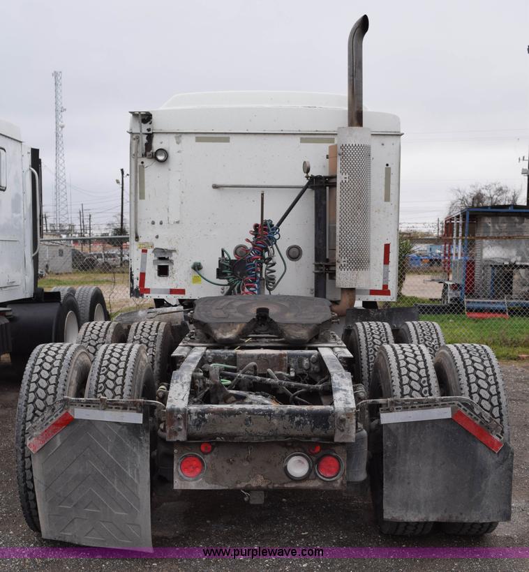 image for item K2312 2007 International 9200i semi truck