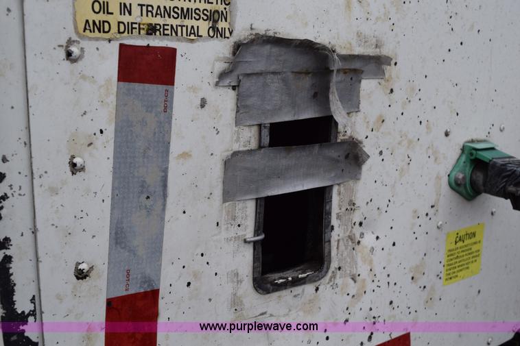 image for item K2312 2007 International 9200i semi truck