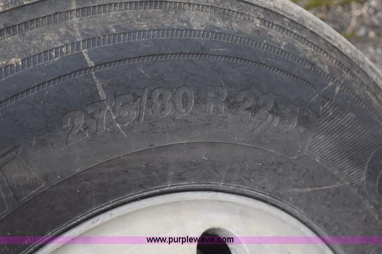 image for item K2312 2007 International 9200i semi truck