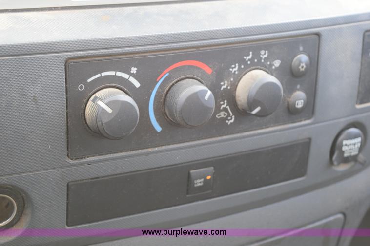 image for item K2316 2008 Dodge Ram 2500 pickup truck