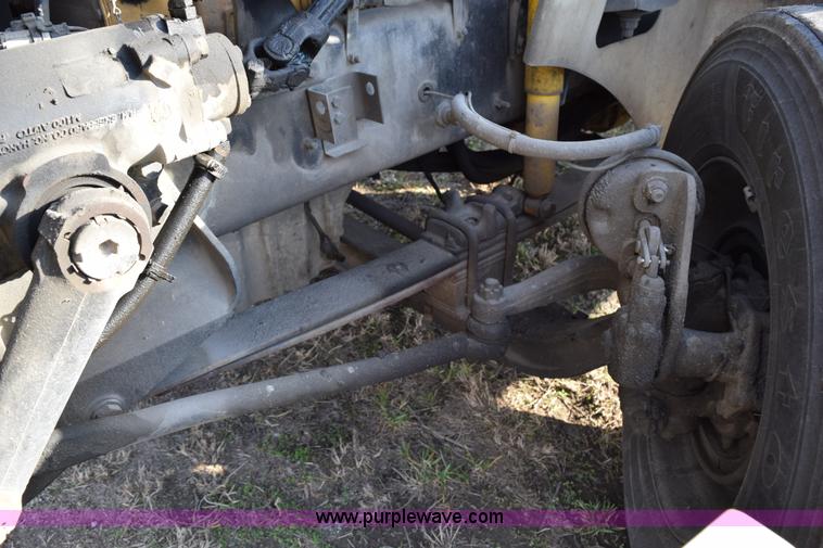 image for item K2318 2007 International 9200i semi truck