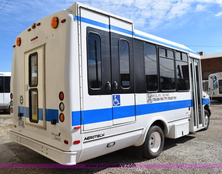 image for item K2323 2006 Ford E350 Super Duty bus