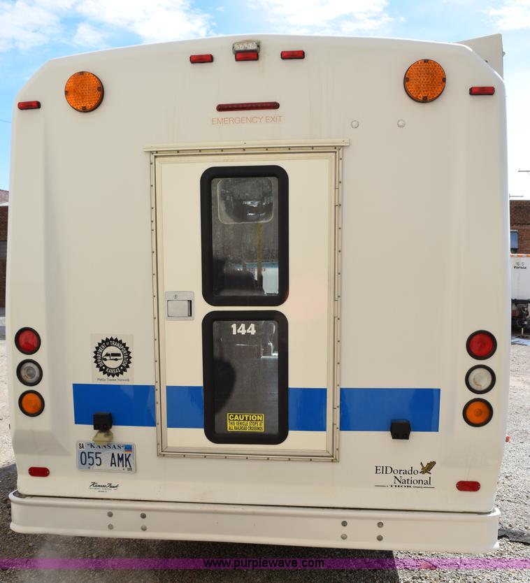 image for item K2323 2006 Ford E350 Super Duty bus