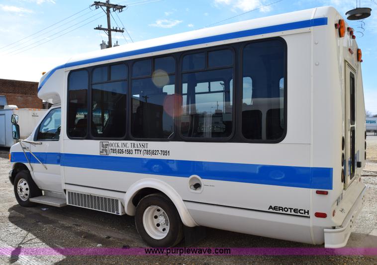 image for item K2323 2006 Ford E350 Super Duty bus