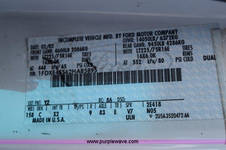 image for item K2324 2002 Ford Econoline E450 bus