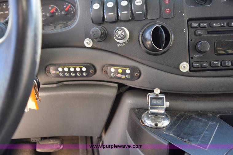 image for item K2325 2009 Ford E450 bus