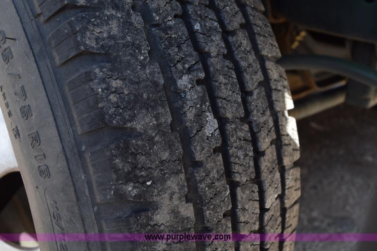 image for item K2325 2009 Ford E450 bus