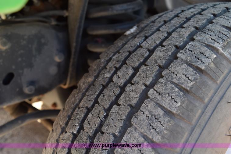 image for item K2325 2009 Ford E450 bus