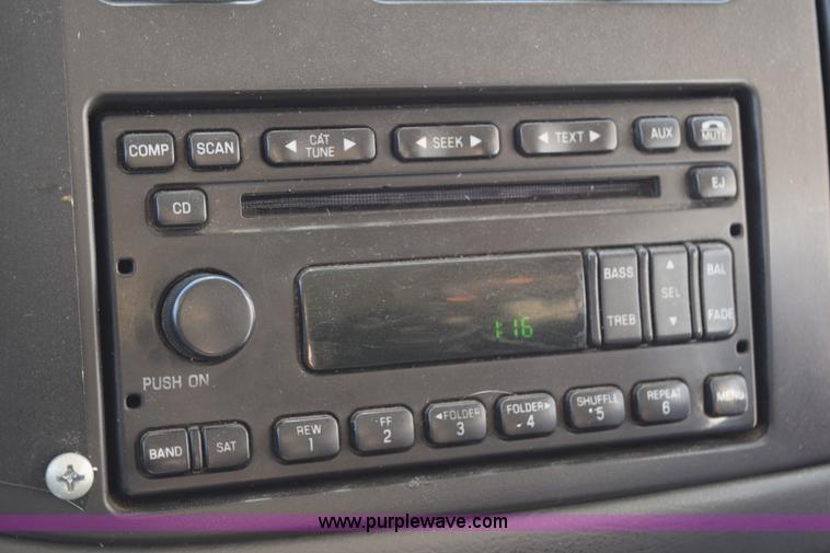 image for item K2326 2009 Ford E450 bus