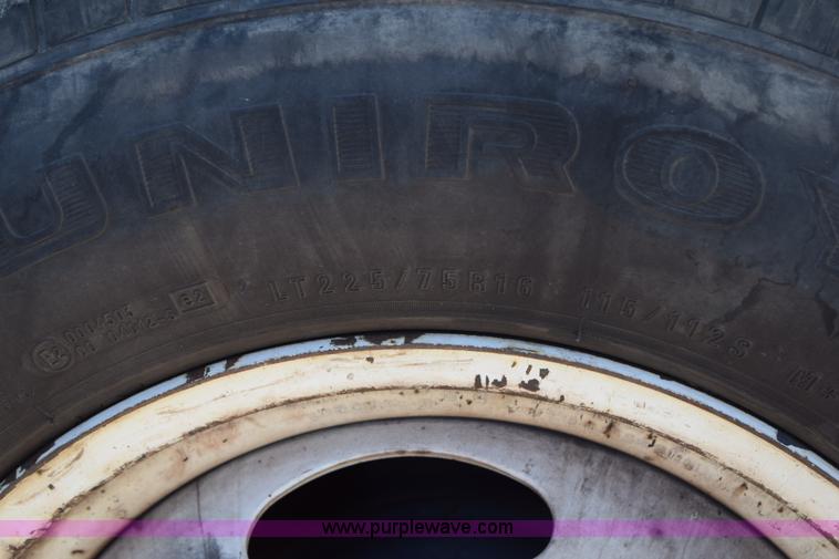 image for item K2326 2009 Ford E450 bus