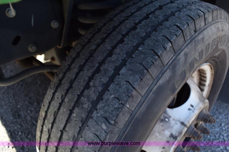 image for item K2326 2009 Ford E450 bus