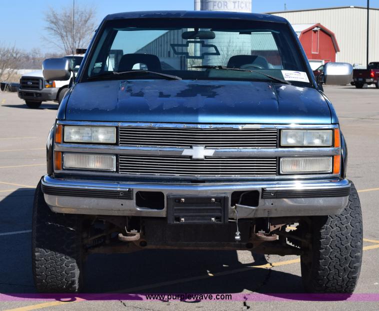 image for item K2328 1992 Chevrolet 2500 pickup truck