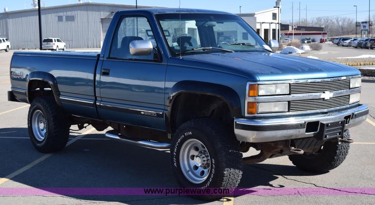 image for item K2328 1992 Chevrolet 2500 pickup truck