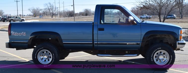 image for item K2328 1992 Chevrolet 2500 pickup truck
